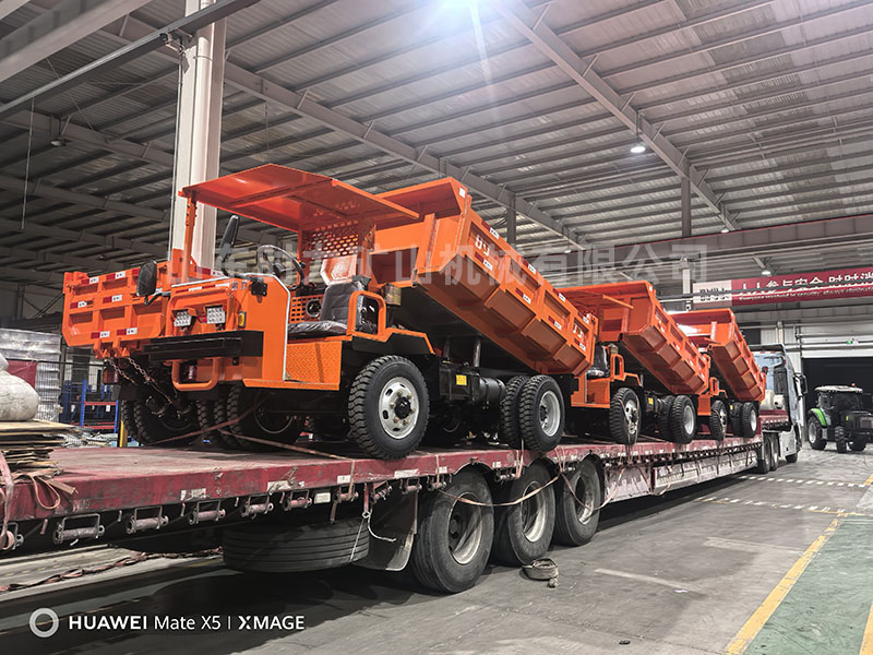 6臺(tái)5噸礦山地下自卸車發(fā)往河北